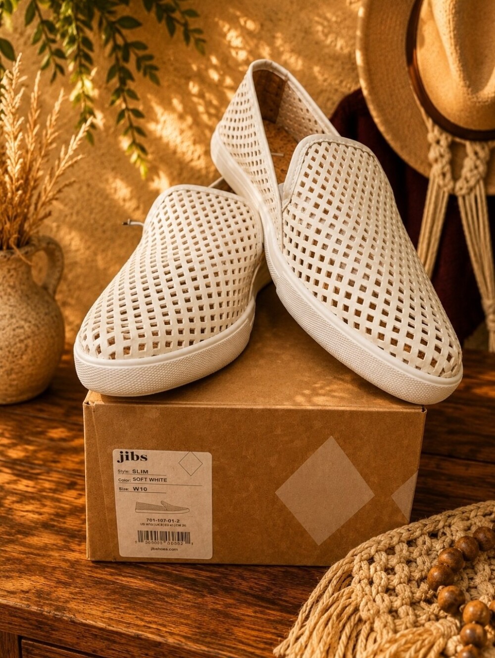 Jibs Slim Soft White Sneakers